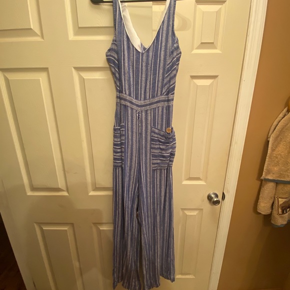 Jumpsuit - Picture 3 of 3